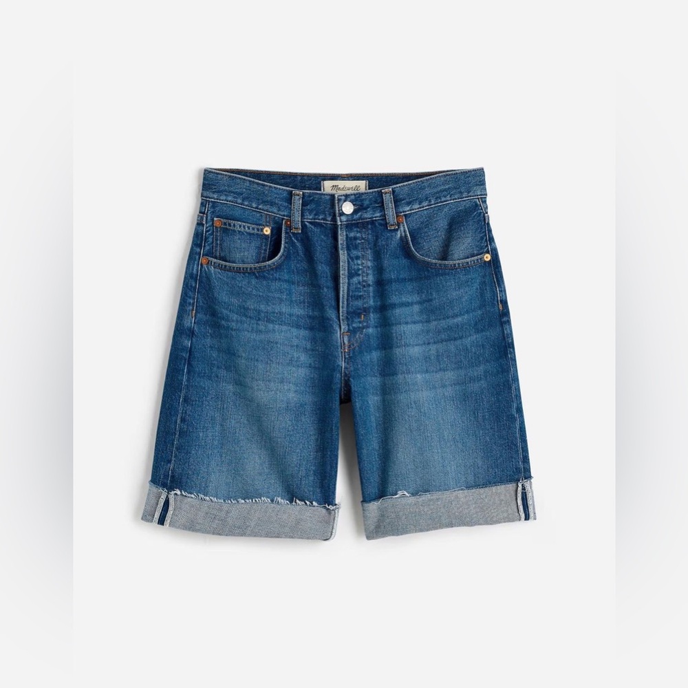 Madewell Long Baggy Cuffed Jean Shorts in Mifflin Wash in size 28